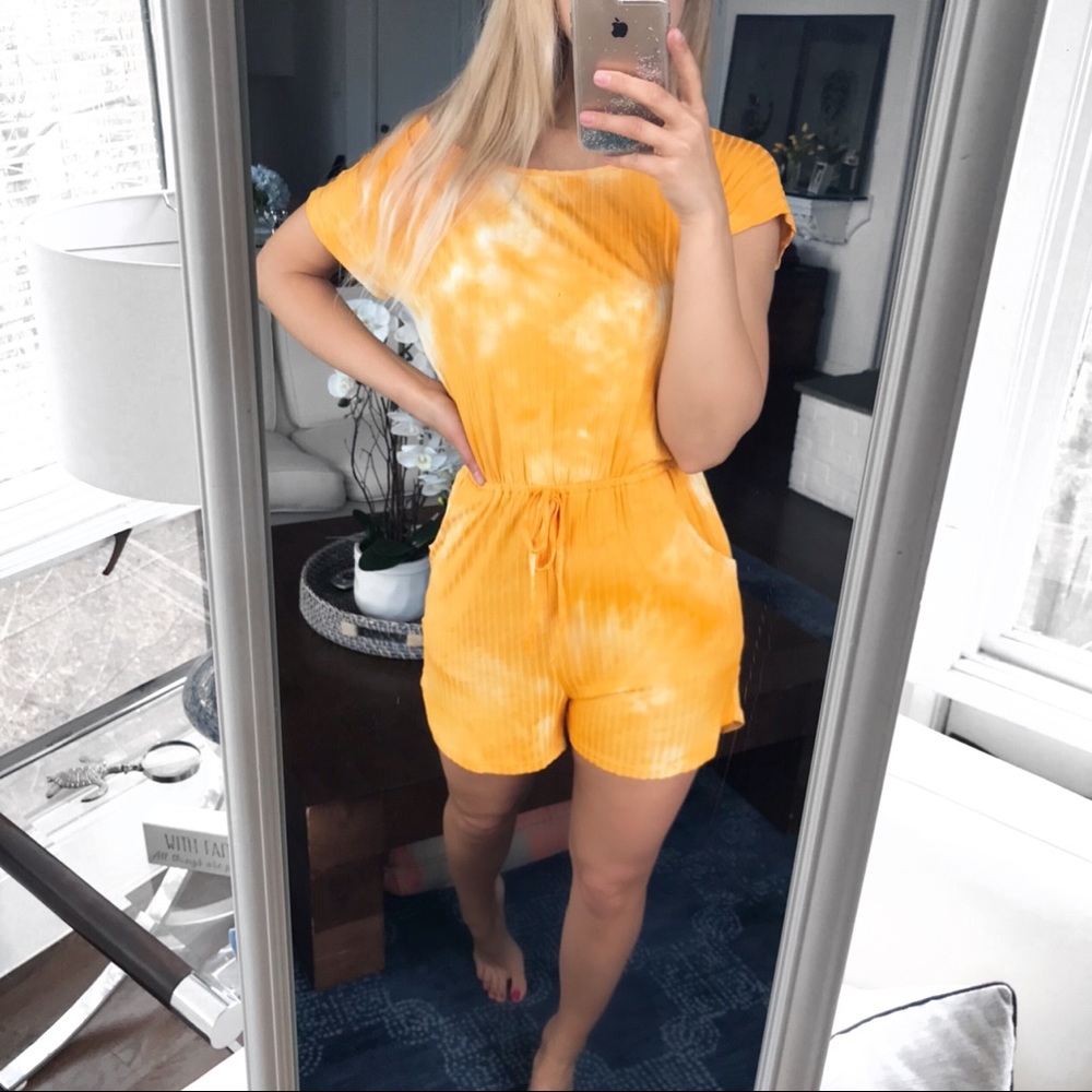 🟠 ORANGE TIE-DIE RIBBED ROMPER!
